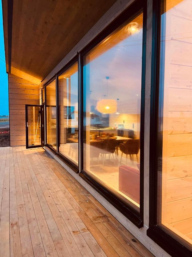 Ekkeroy Lodge - Arctic Living Vadsø エクステリア 写真