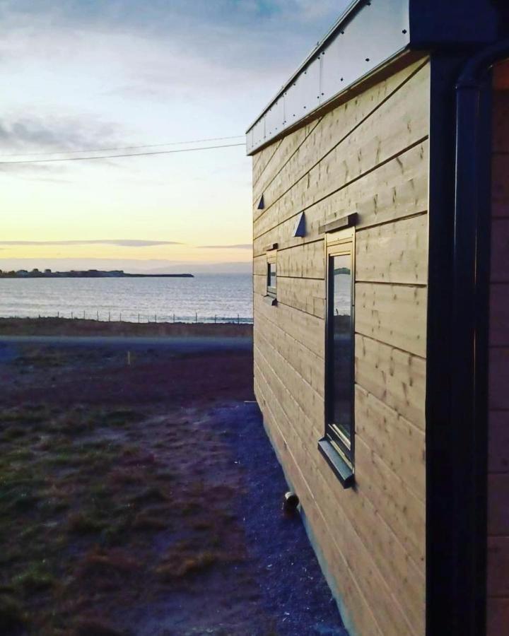 Ekkeroy Lodge - Arctic Living Vadsø エクステリア 写真