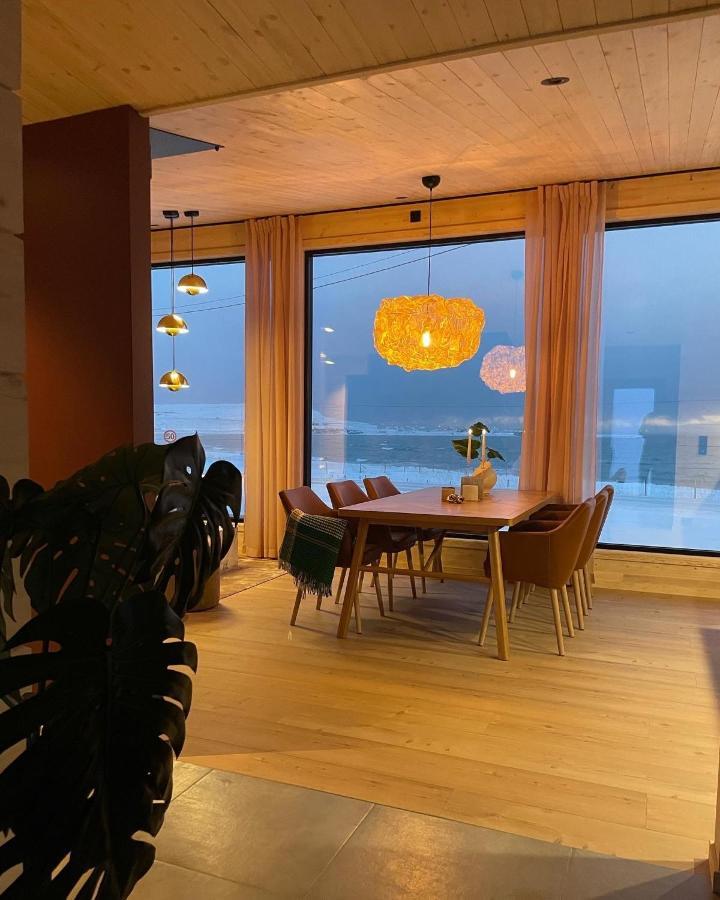 Ekkeroy Lodge - Arctic Living Vadsø エクステリア 写真