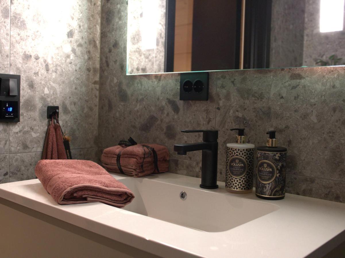 Ekkeroy Lodge - Arctic Living Vadsø エクステリア 写真