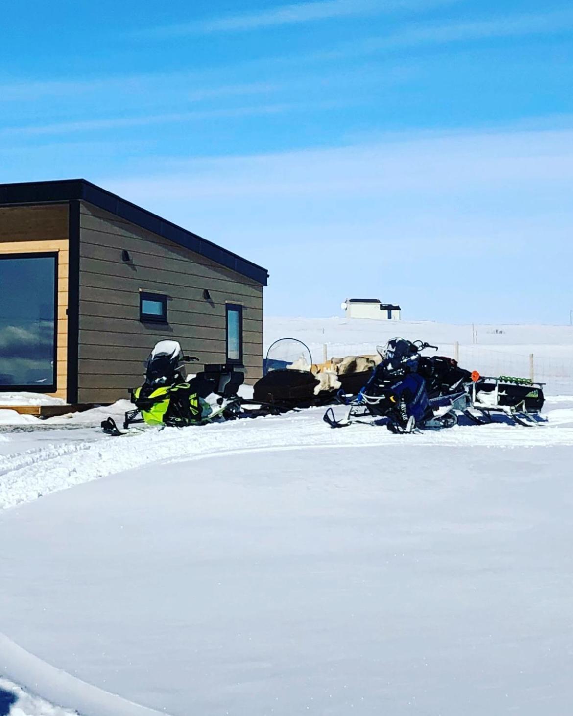 Ekkeroy Lodge - Arctic Living Vadsø エクステリア 写真